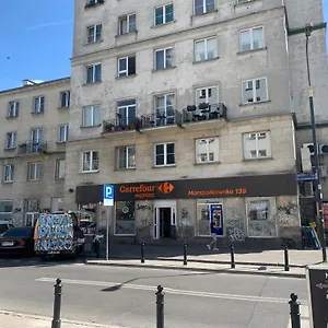 Halo Warszawa/ Hello Apartamento